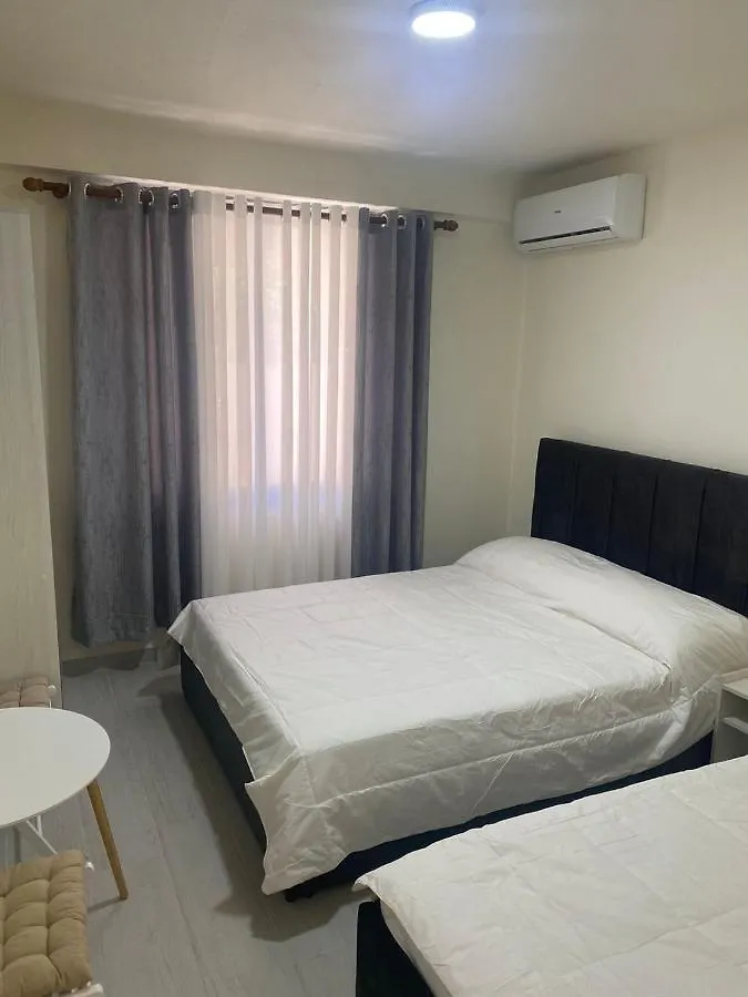 Hotel Vila 25 Golem Golem  Penzion Golem (Tirana)
